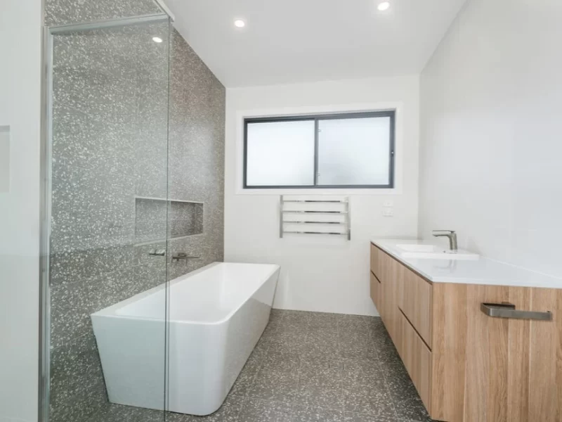 4. Townhouse Adamstown Heights Bathroom
