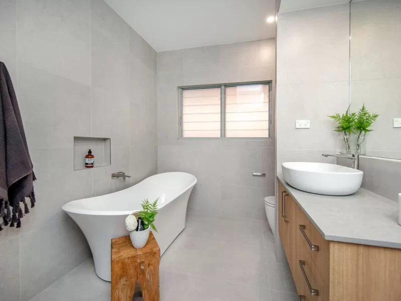 7. Custom Home New Lambton Bathroom Costrux