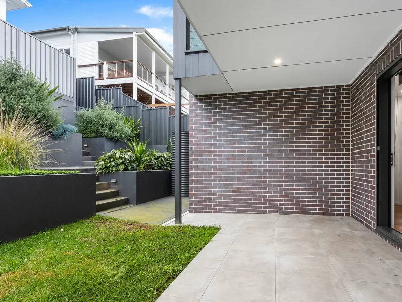 7. Custom Home New Lambton Costrux